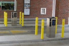 bank_bollards